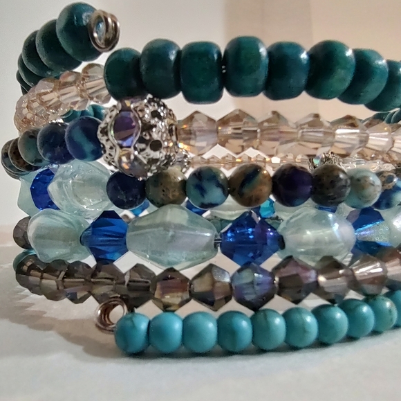 Memory Wire Bracelet - Picture 6 of 7